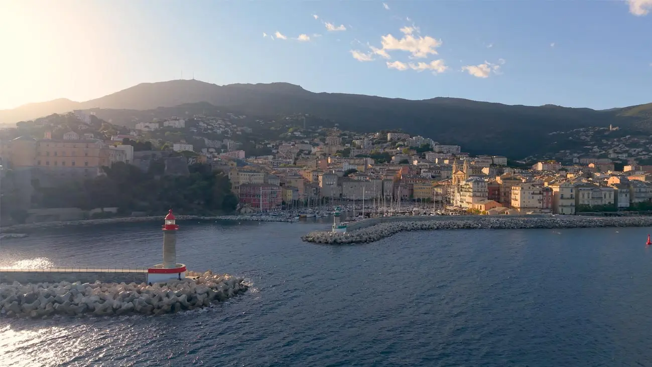 comment-comparer-les-prix-des-campings-en-corse-facilement