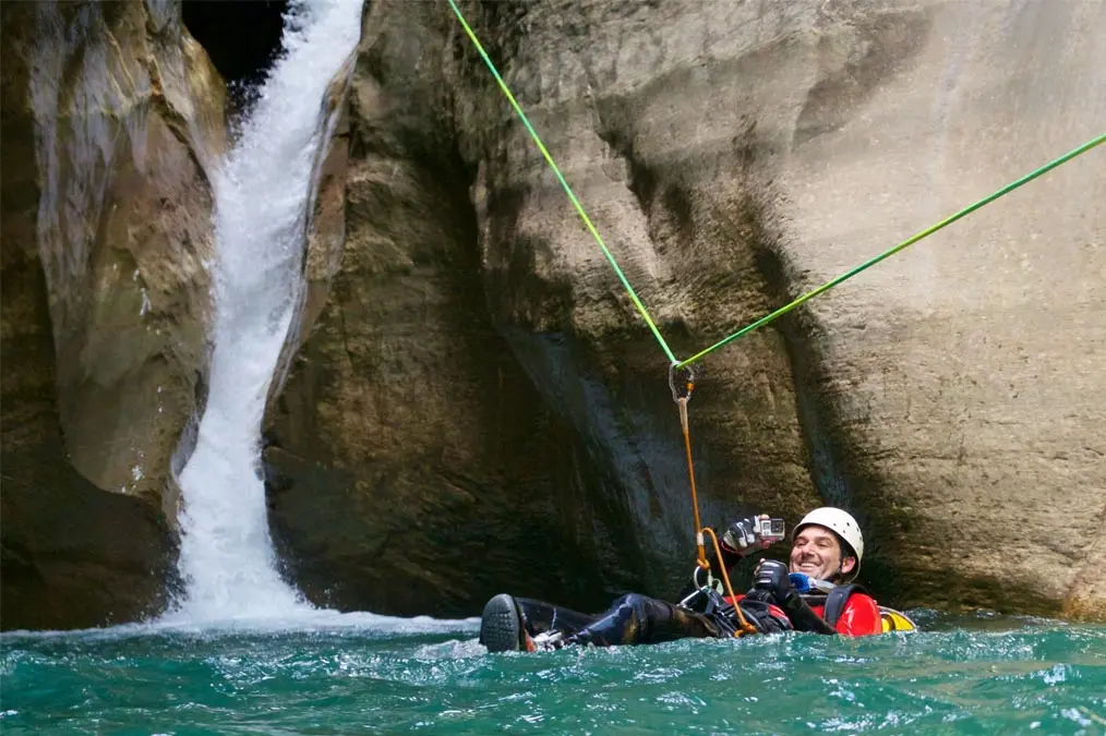 Canyoning : guide complet pour débutants